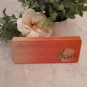 Too Faced sweet peach palette